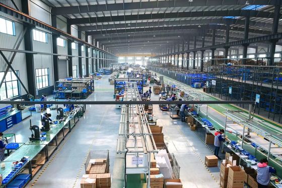 Wanshsin F Series Helical Gear Reducer Ac Elektryczny silnik z przekładnią stożkową do przenośnika